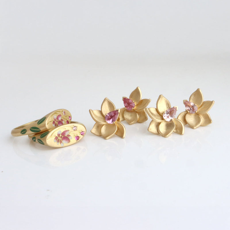 Magnolia Studs