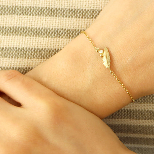 WHOLESALE: Single Leaflet Bracelet  - Yellow Gold