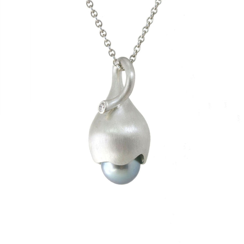 Tahitian Pearl Pendant with Sterling Silver and a Diamond